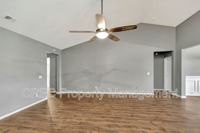 Photo - 268 Witch Hazel St