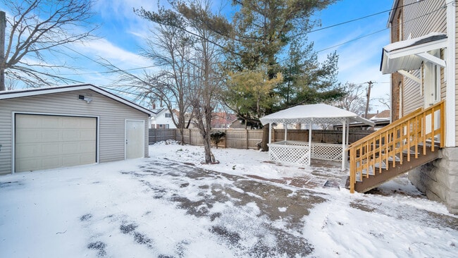 Photo - 319 N Hickory St Unit 319
