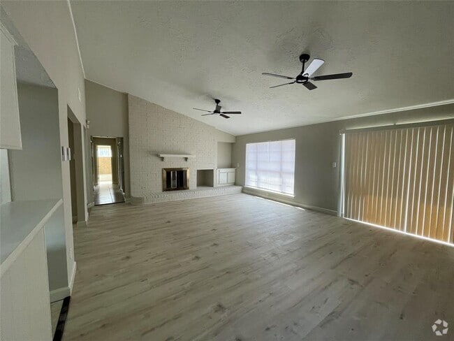 Building Photo - 10426 Towneview Dr Rental