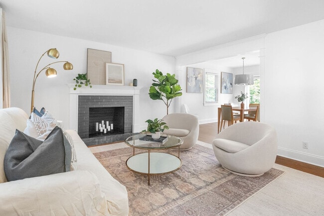 Building Photo - 130 Gaymoor Dr Unit ID1327725P