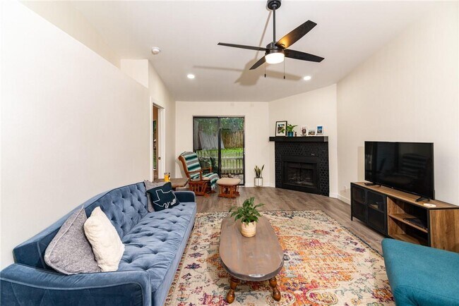 Photo - 1601 Faro Dr