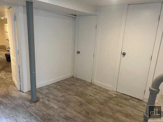Photo - 2BR 1BA Lower Level All Utilities Included w/ Laundry Beside Highland Park Unidad G
