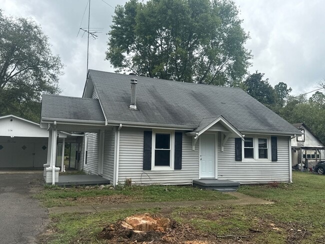 Building Photo - 114 Double Springs Rd