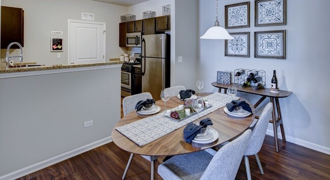 Algonquin Square Apartment Homes