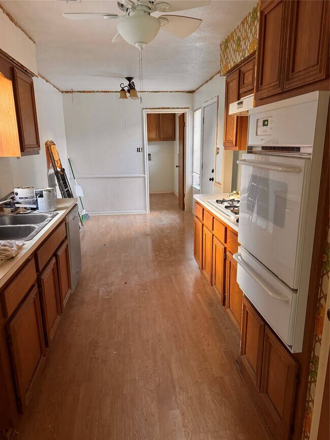 Photo - 3400 Coachman Dr