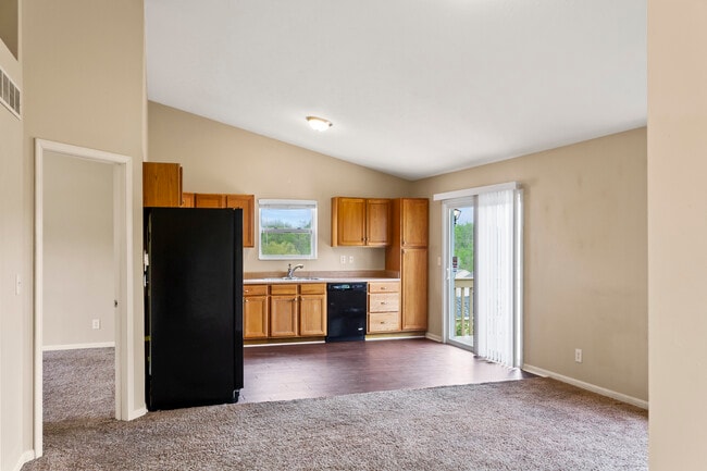 Photo - 1601 Raintree Ct