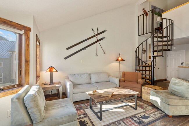 Photo - 280 Mahoney Dr Unit SI FL2-ID1309436P