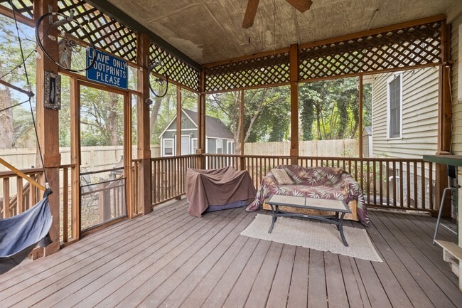 Photo - 1415 Hamorton Pl