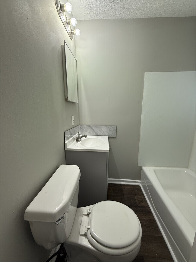 Photo - 3729 Maple Ave SW