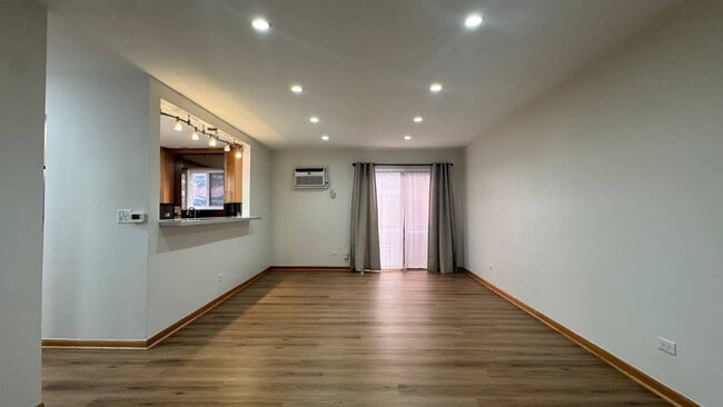 Photo - 1650 Mill St Unidad 206