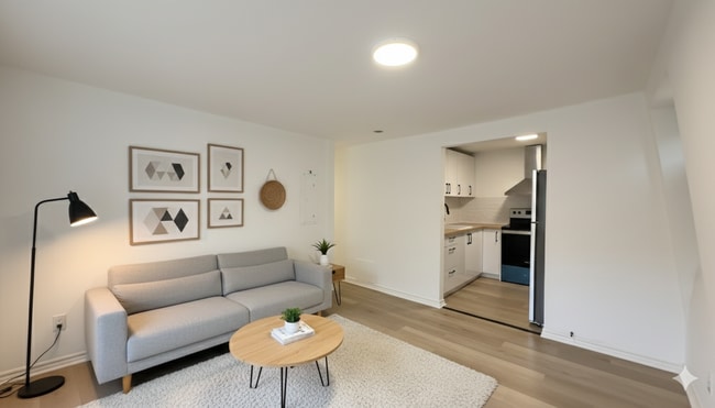 Building Photo - 137 Oakdale Ave Unit 3