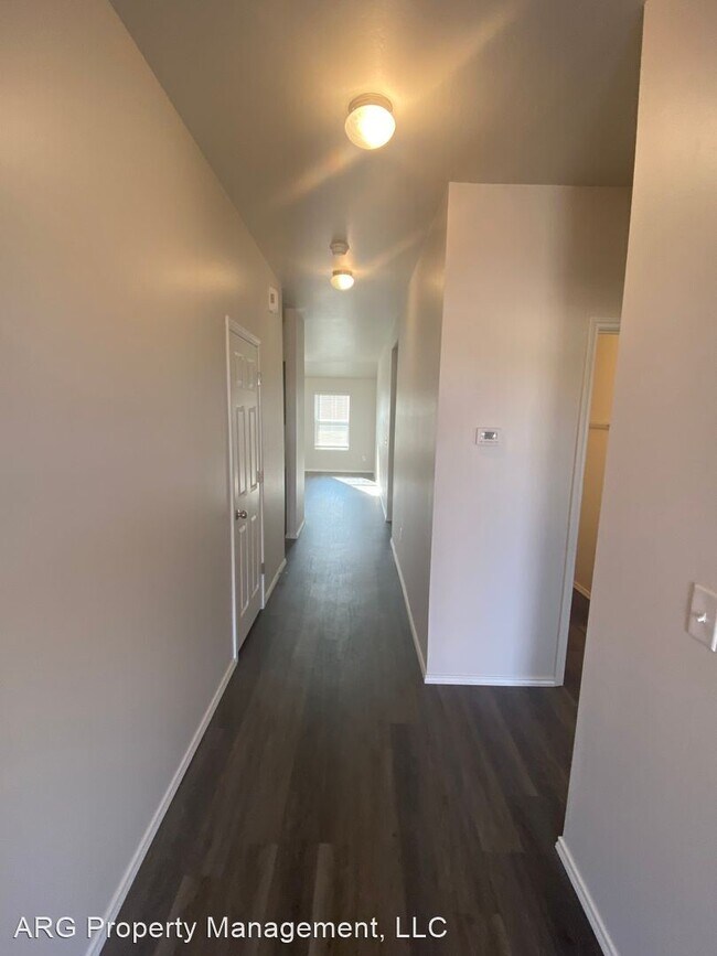 Photo - 3 br, 2 bath House - 2027 Taylor Street