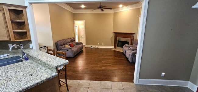 Photo - 112 Hampshire St