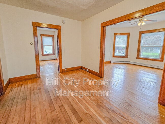 Photo - 76 George St