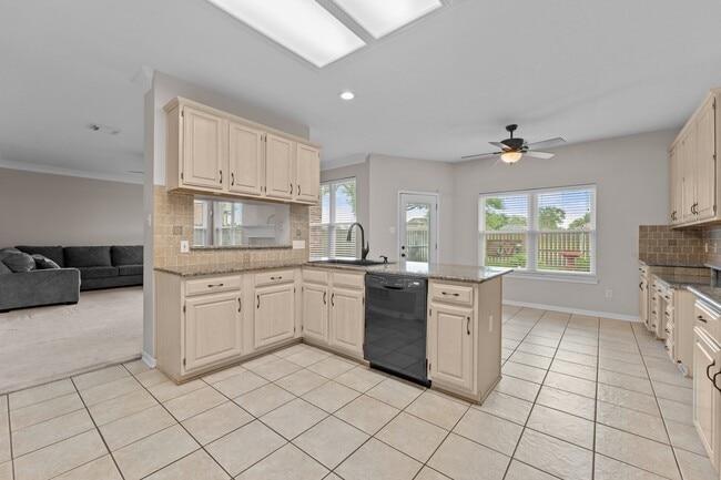 Photo - 1602 Seminole St