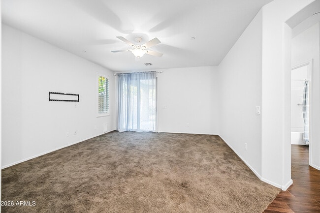 Photo - 2554 E Vermont Dr