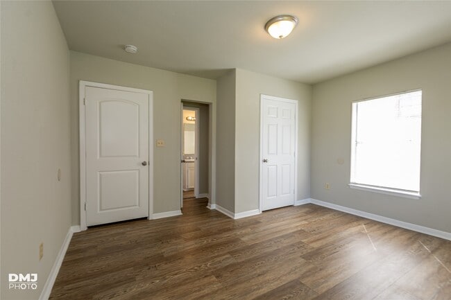 Photo - 3140 Boyd Ave