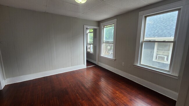 Photo - 114 Cedar Hill Ave Unit 2