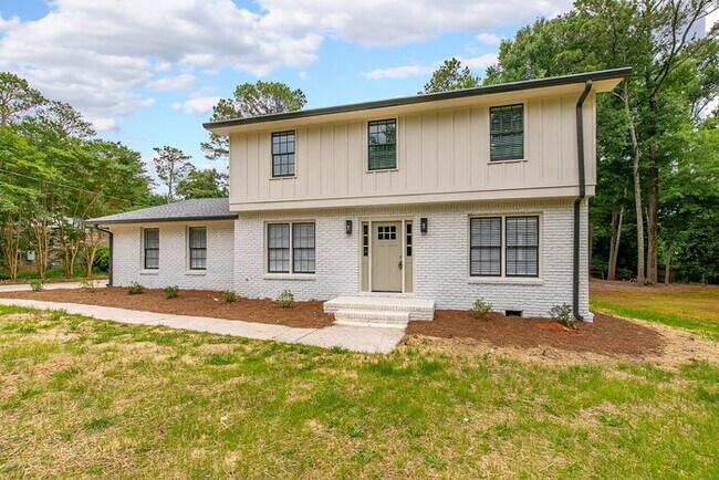 Photo - 4143 Meadow Way