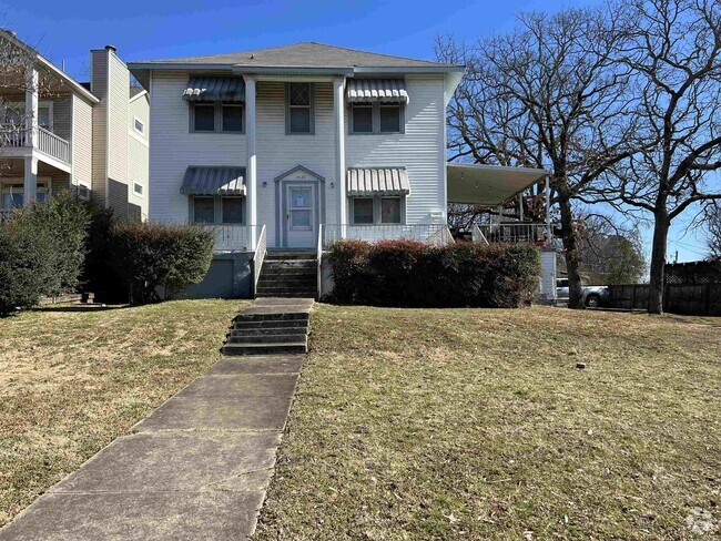 Building Photo - 1020 Kavanaugh Blvd Unit D Rental