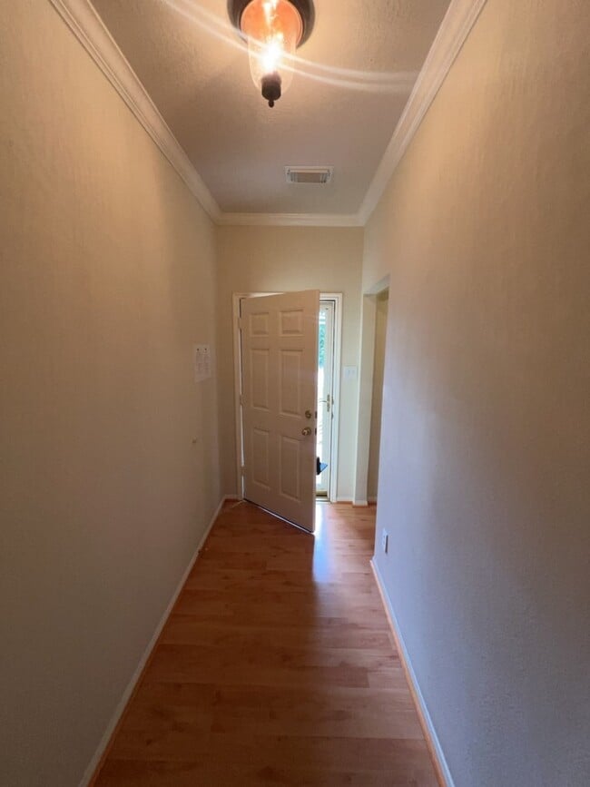 Photo - 5523 Dapplewood Ln