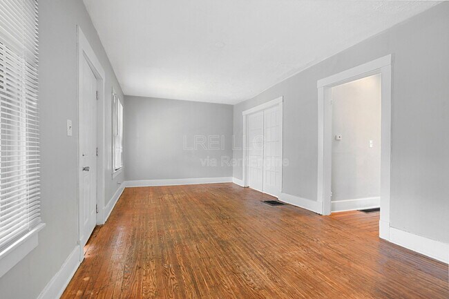 Photo - 627 S 38th St