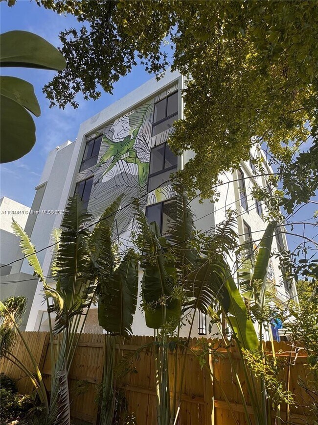 Photo - 3422 NW 5th Ave Unidad 407