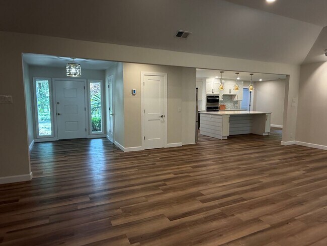 Photo - Stunning Remodeled One-Story Home - Port Royal Plantation