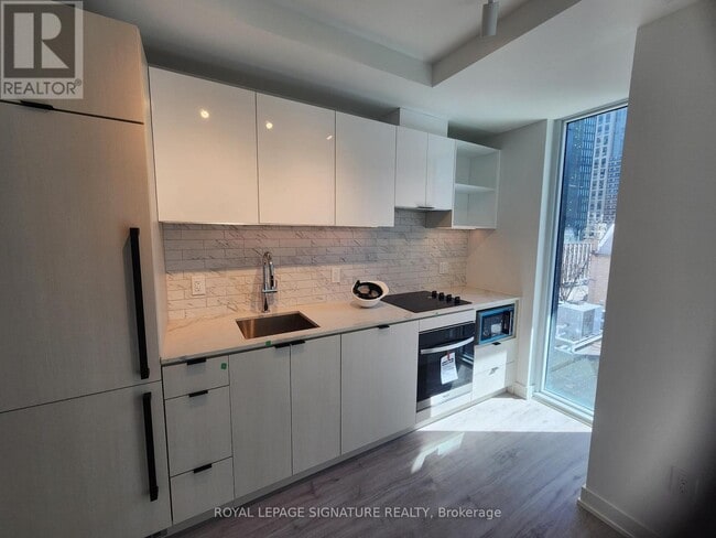 Photo - 252 Church St Unit 515