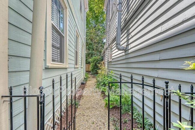 Photo - 169 Fishburne St