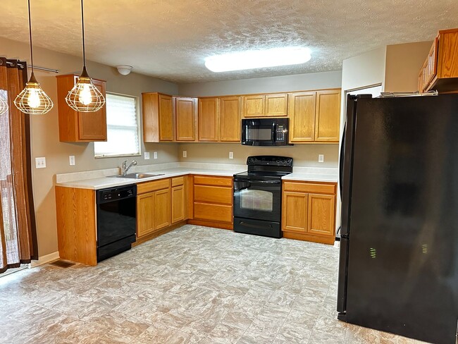 Photo - 3 Bedroom Townhouse in Wiltshire Estate