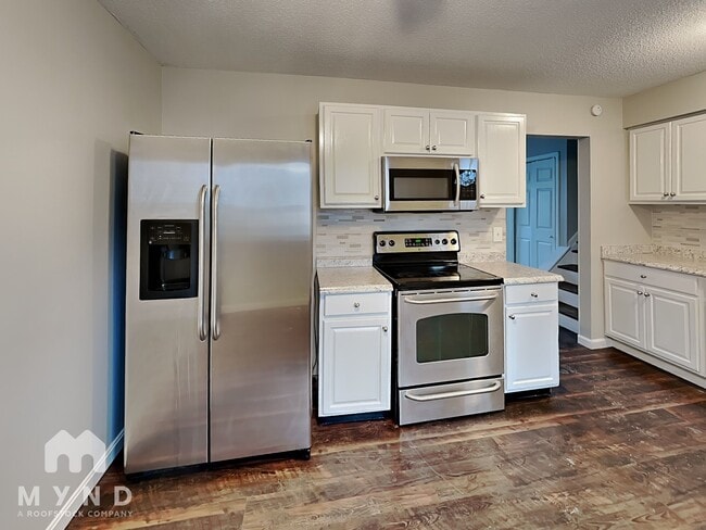 Photo - 3586 Richard Ave