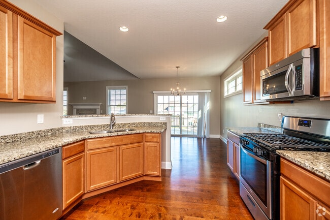3BR, 2.5BA - Kite/2,456 SF