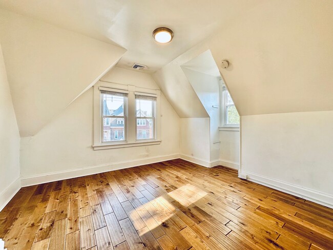 Photo - 66 Trumbull St Unit 66-5