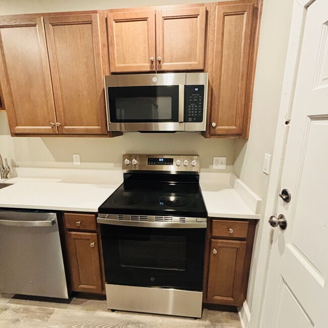 Photo - 718 Linden St Unit 2nd Fl