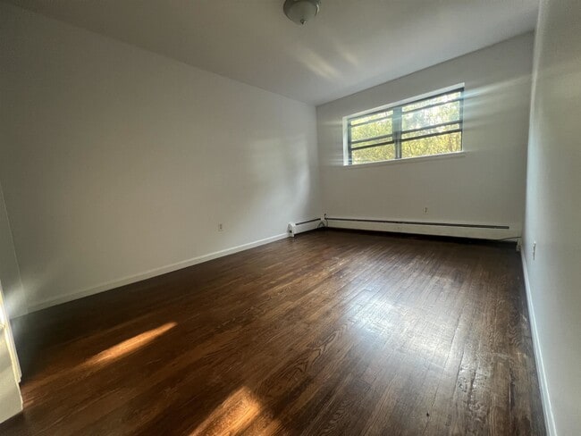 Photo - 35 Sunset Ave