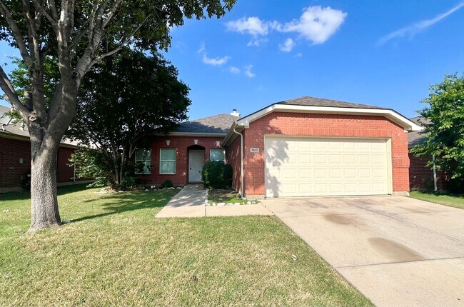 Cozy Home in Remington Point Neighborhood - Cozy Home in Remington Point Neighborhood