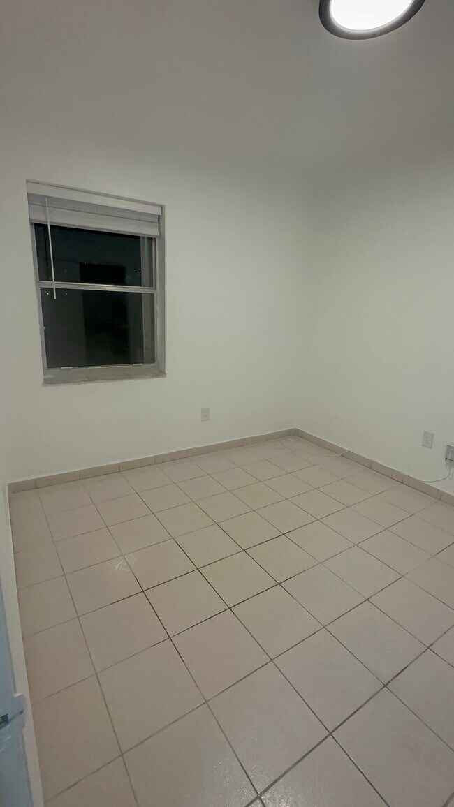 935 SW 11th Ave Apartments Unit 2nd floor Miami, FL