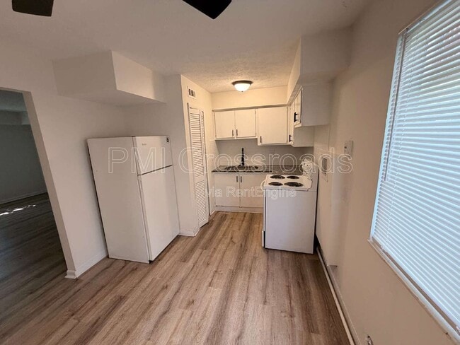 Photo - 3084 Howey Rd