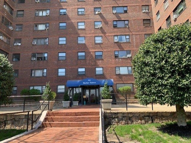 Building Photo - 6515 JFK Blvd E Unit 2J