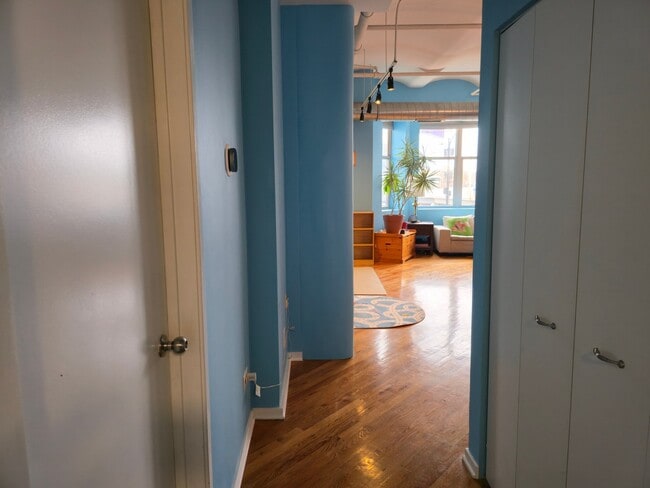 Photo - 500 S Clinton St Unidad APT 232