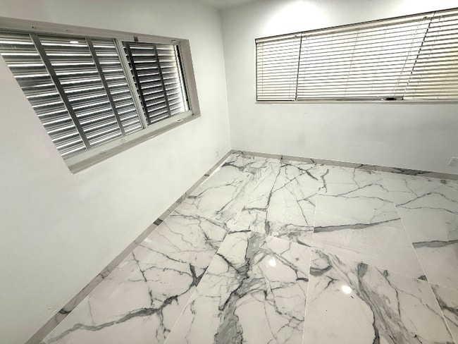 Photo - 2685 SE 5th St