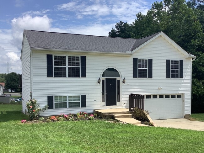 Building Photo - 5 S Teakwood Ct