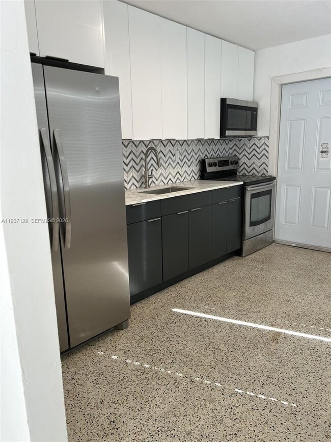 Photo - 1023 NW 33rd St Unit 0