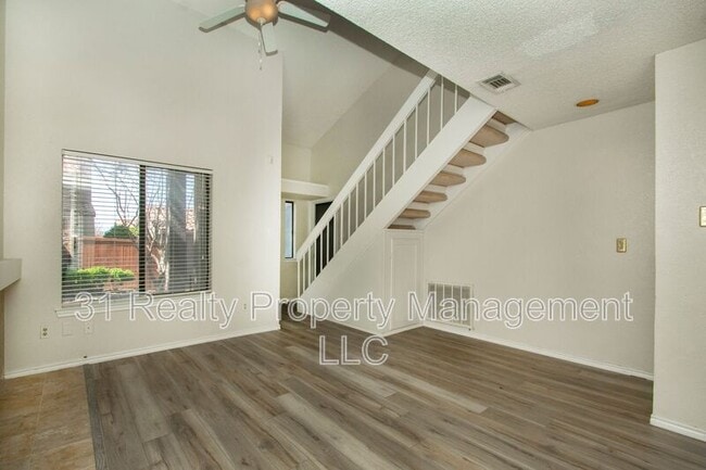 Photo - 4242 N Capistrano Dr