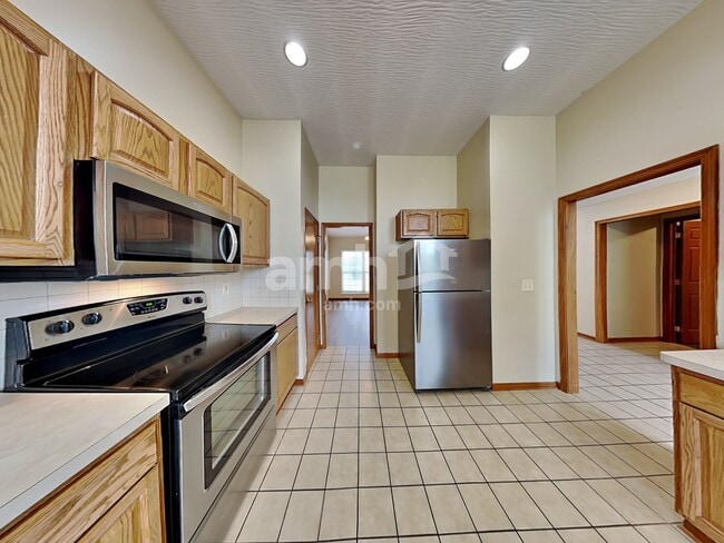 Photo - 160 Whittington Pl