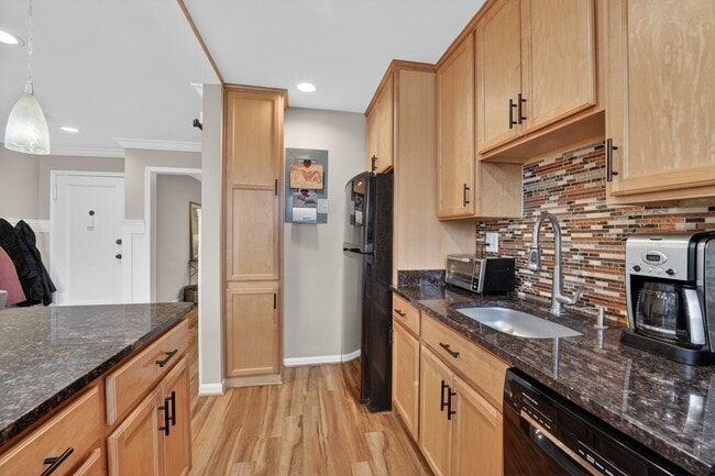 Photo - 2208 Colston Dr