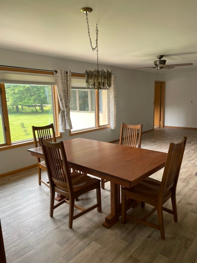 Photo - 421 County Road UU