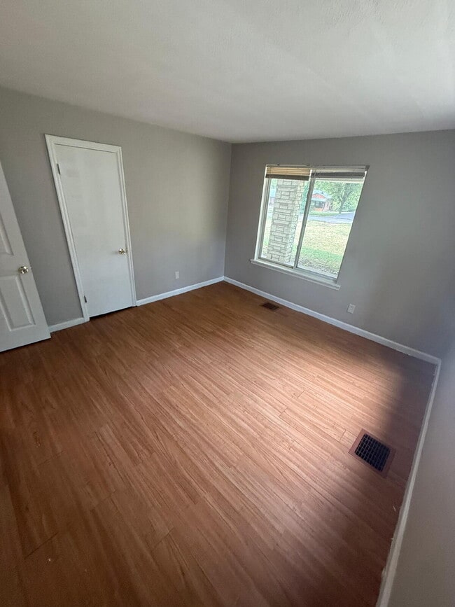 Photo - Beautiful 4 Bedroom Rental in Berkeley, MO...