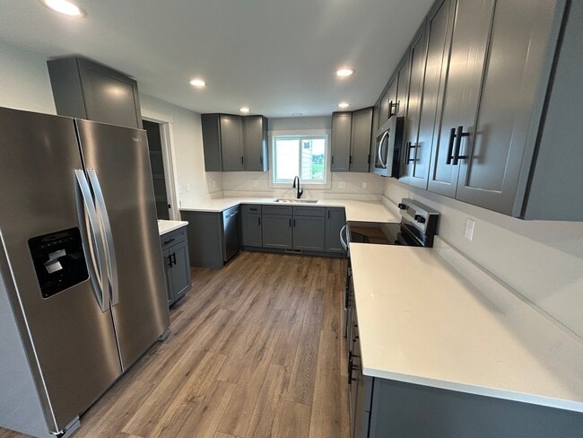 Photo - Fully Remodeled Five Bedroom House for Rent!
